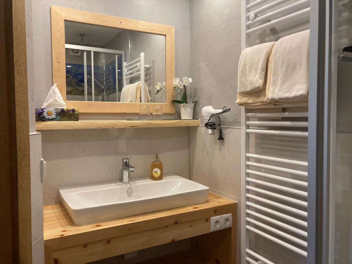 Haus Martina Apartment ทักซ์ ภายนอก รูปภาพ